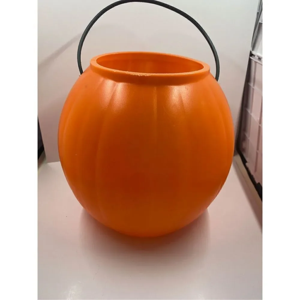 Vtg. TPI 1997 Blow Mold Pumpkin Halloween Trick or Treat Bucket Jack-O-Lantern